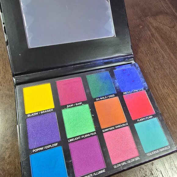 Black Radiance Other - 1 BROKEN - Black Radiance Shadow Palette Make it Black Limited Edition